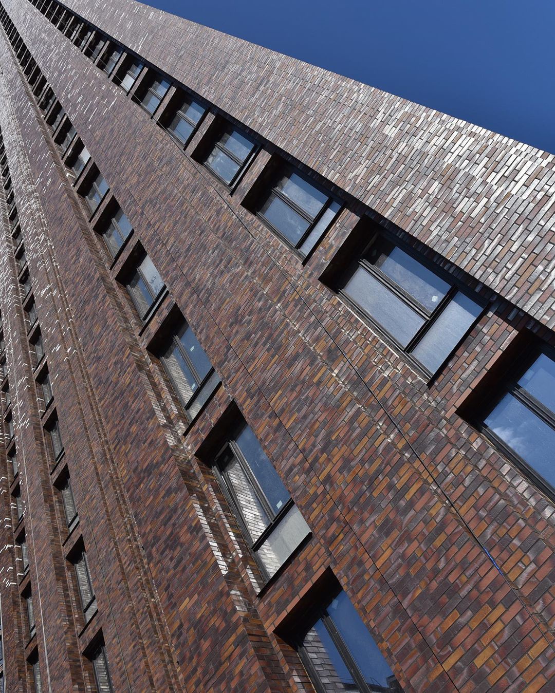 Клинкерная Плитка для Вентилируемых фасадов с расшивкой шва ABC №9009 240*71*14 мм