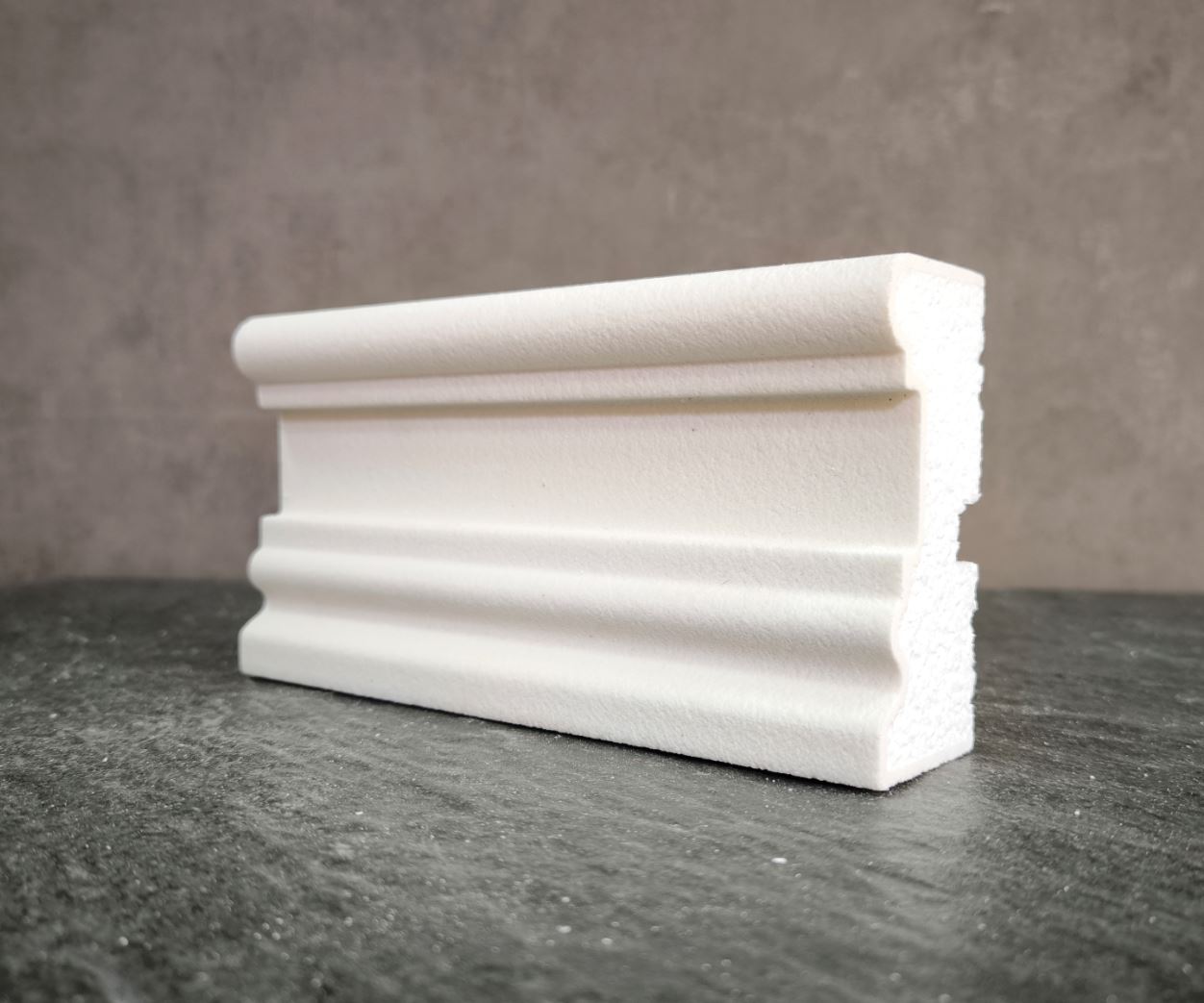 Молдинг для фасада - лепнина, декор из пенополистирола МВ-100/3 (МС-108) 100*45*2000 мм