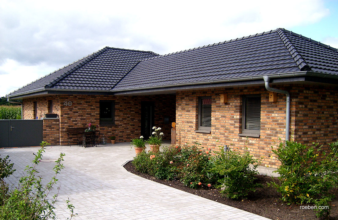 Керамическая черепица рядовая Roben Rheinland антрацит ангоб