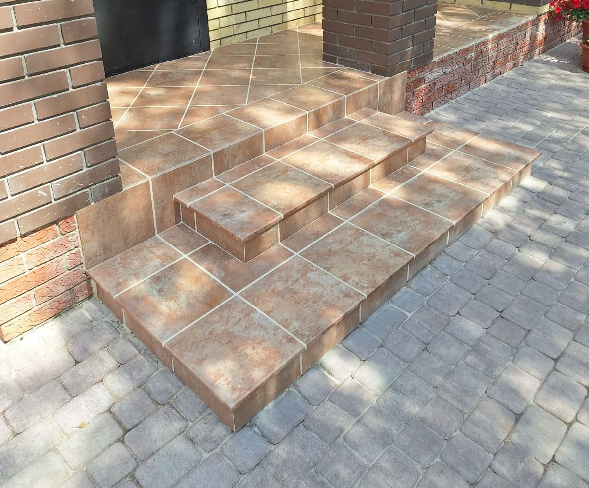 Ilario Ochra угловая клинкерная ступень с насечками 300x300x11 мм