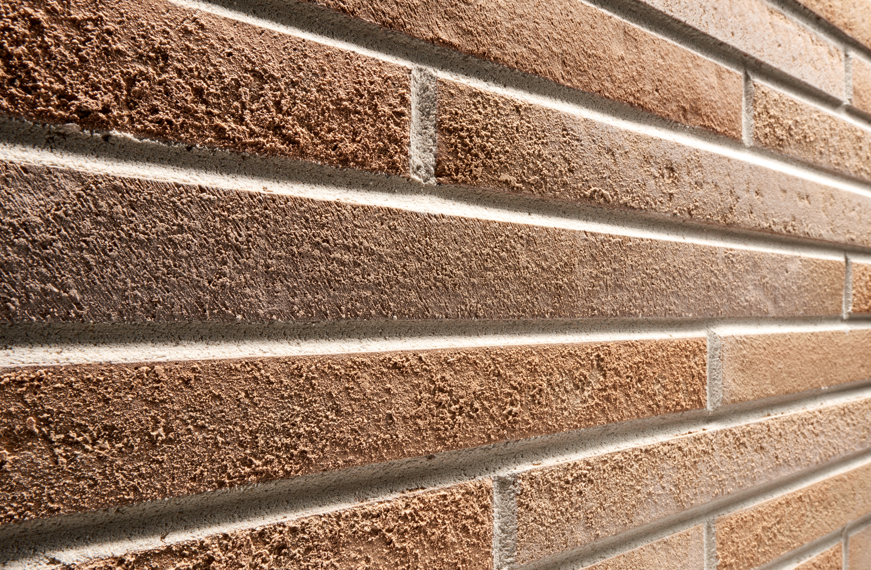 Клинкерная фасадная плитка облицовочная под кирпич Stroeher (Штроер) Stiltreu 454 creme-weiss рельефная, 490*40*14 мм