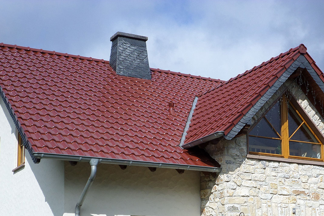 Керамическая черепица рядовая Roben BARI кайенский глянцевый ангоб