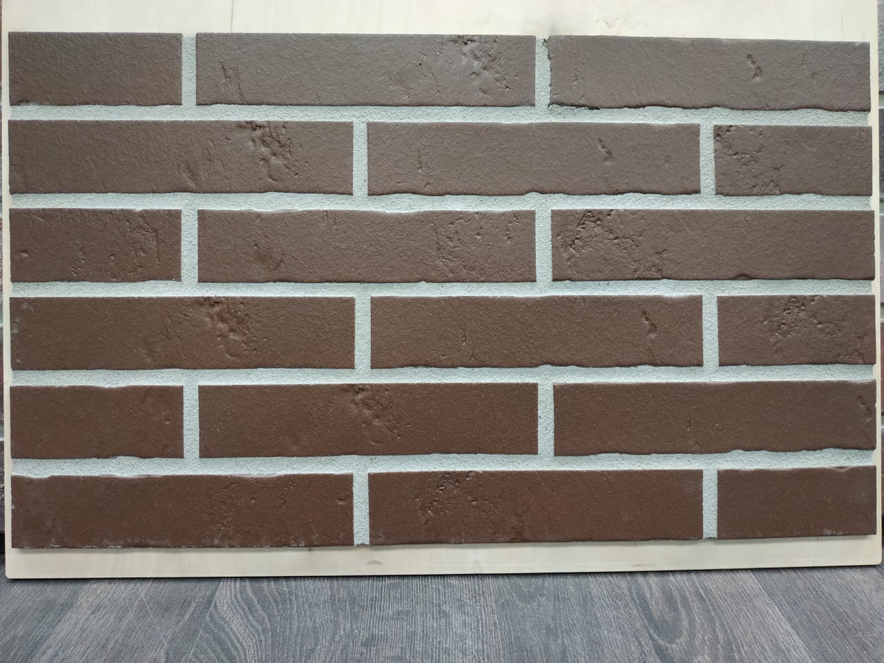 ABC Schieferstruktur Braun, 240*52*7 мм Клинкерная фасадная плитка облицовочная под кирпич Коричневый шоколад.