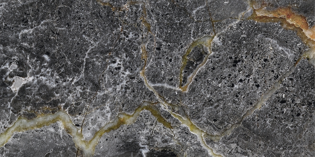Marble Sahara Noir (тёмный мрамор с золотистыми прожилками)— гибкий камень 1200×600 мм
