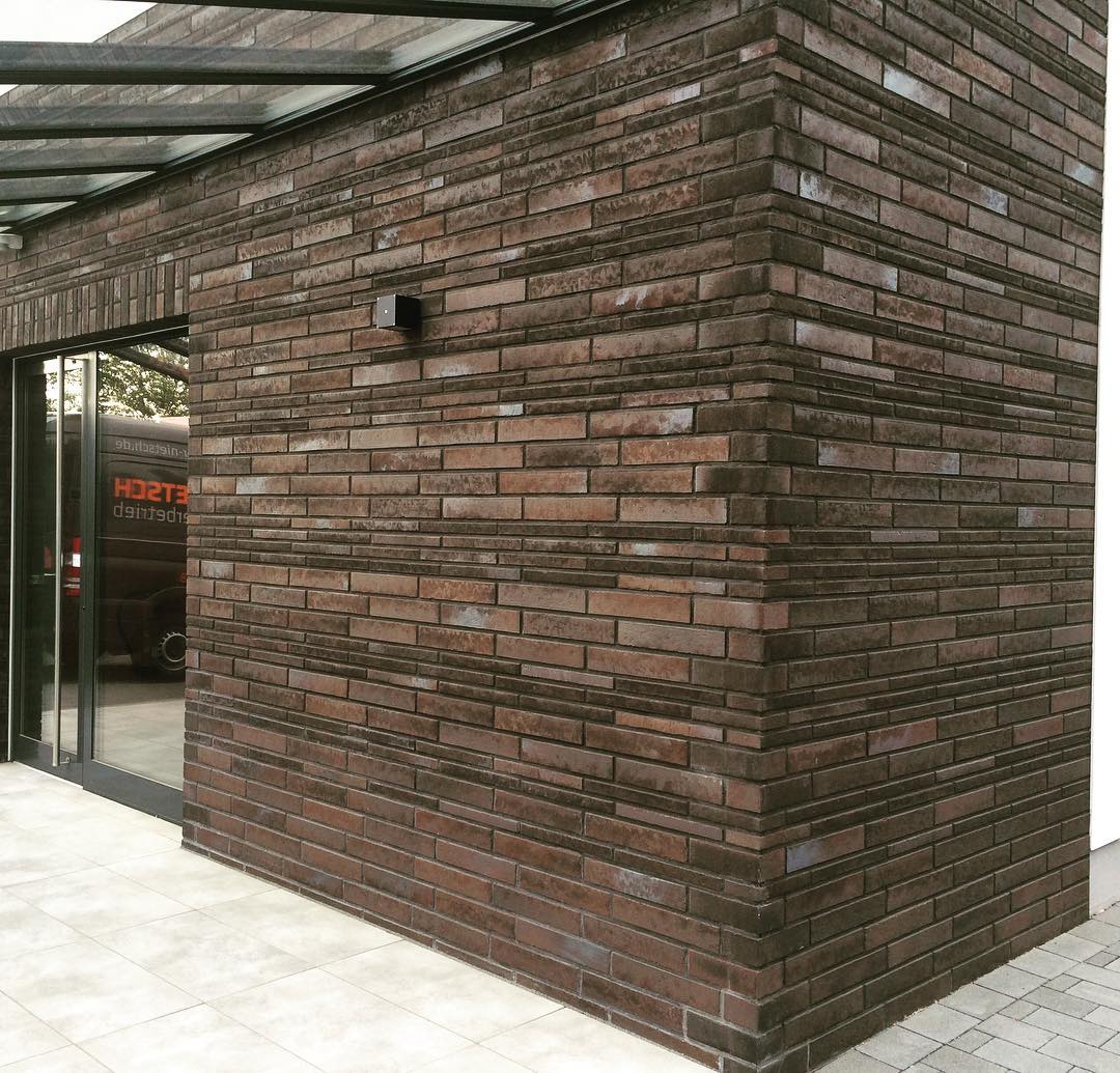 Клинкерная фасадная плитка облицовочная под кирпич Stroeher (Штроер) Zeitlos 359 kohlenglanz гладкая NF14, 240*71*14 мм