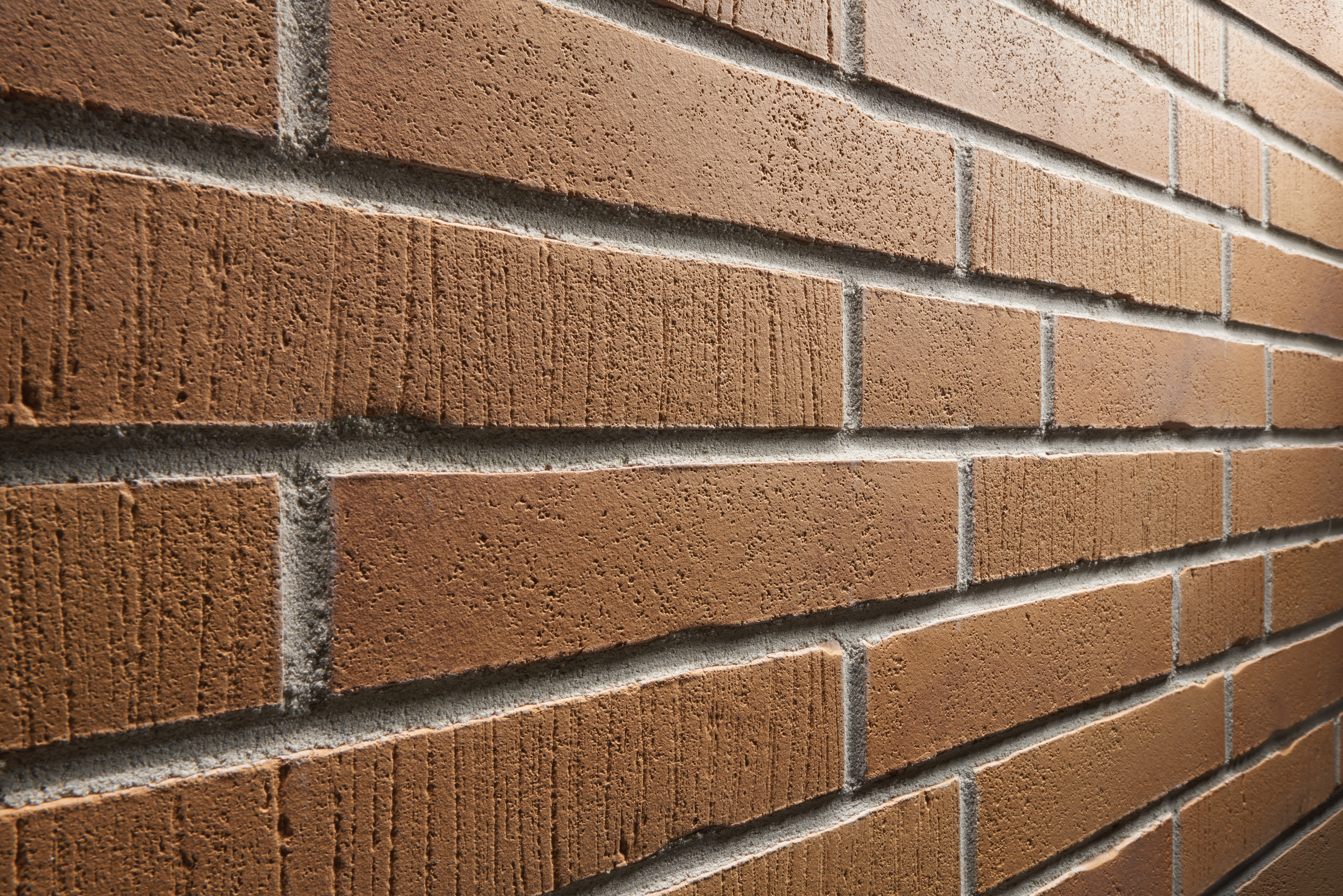 Клинкерная фасадная плитка облицовочная под кирпич Stroeher (Штроер) Handstrich 390 champagnersalz шероховатая, 240*52*14 мм