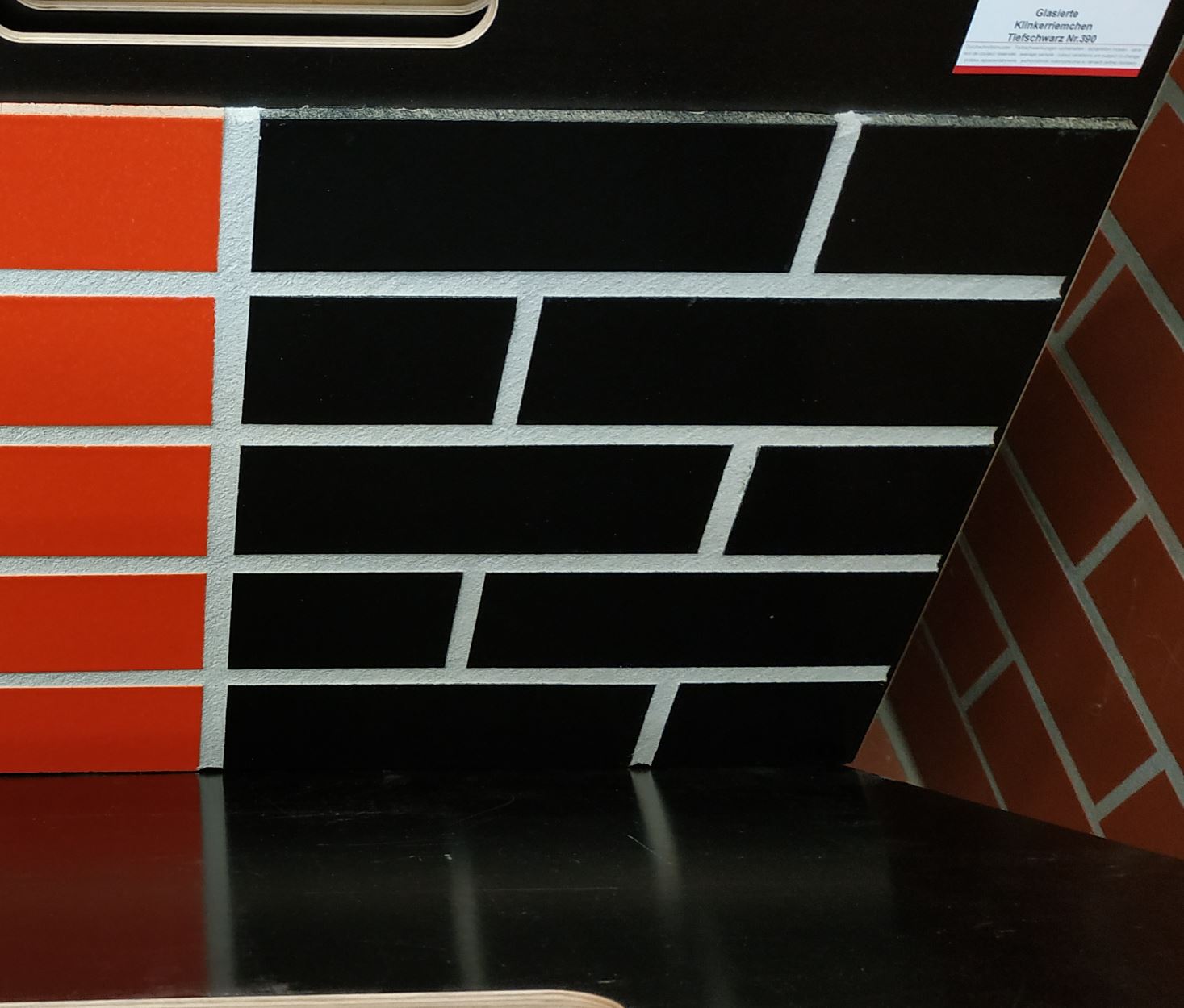 Фасадная Термопанель из Пенополиуретана ППУ 40 мм с Клинкерной Глазурованной плиткой Tiefschwarz 390, 240*71*10 мм