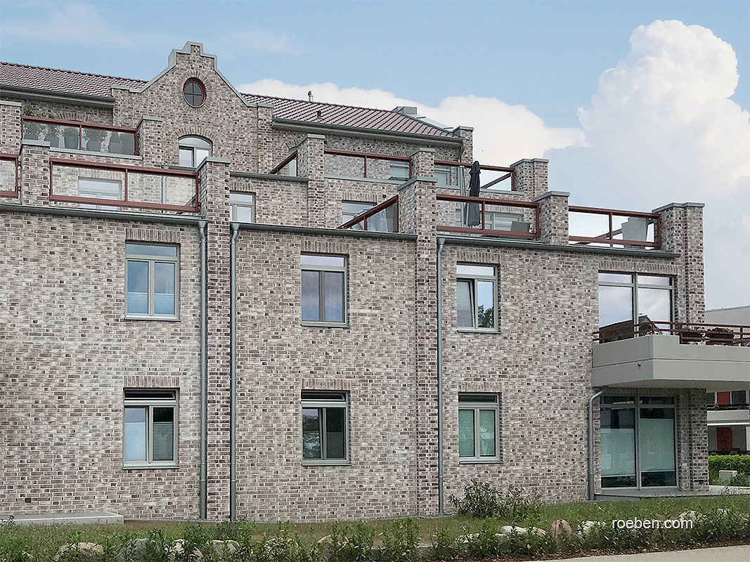 Керамическая черепица рядовая Roben FLANDERNplus мерло глянцевый ангоб