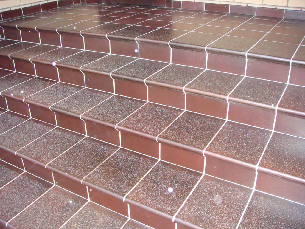 Клинкерная Плитка напольная противоскользящая Stroeher KERAPLATTE DURO 825 sherry 240*240*12 мм