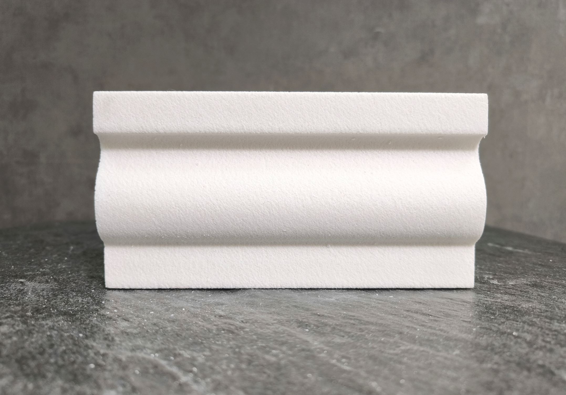 Молдинг для фасада - лепнина, декор из пенополистирола МВ-100/1 (МС-107) 100*25*2000 мм