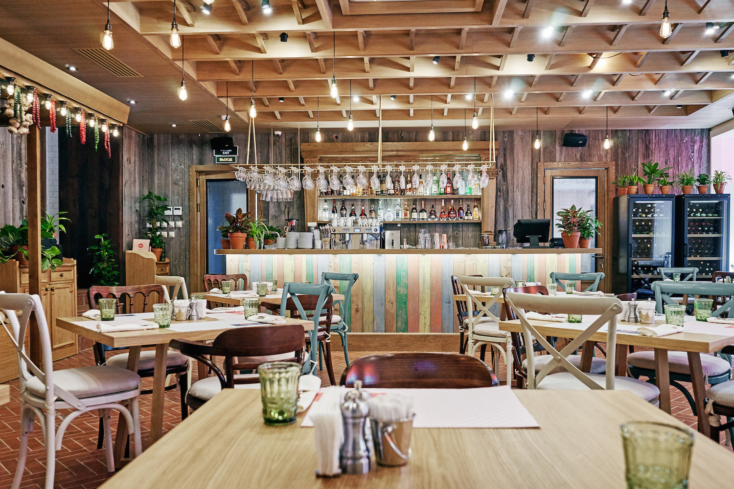 Клинкерная фасадная плитка облицовочная под кирпич Stroeher (Штроер) Roccia 841 rosso гладкая NF10, 240*115*10 мм