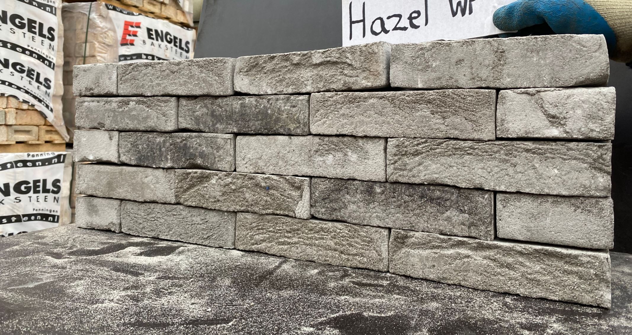 HAZEL (TANGANIYKA) WF 209х101х50 мм, Кирпич ручной формовки Engels baksteen