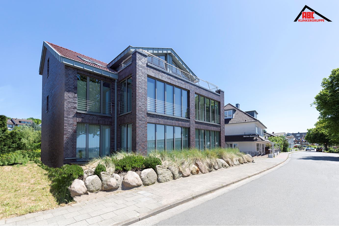 Кирпич облицовочный Клинкерный ABC 8654 Weimar aubergine Kohlebrand glatt 55NF 240*71*55 мм