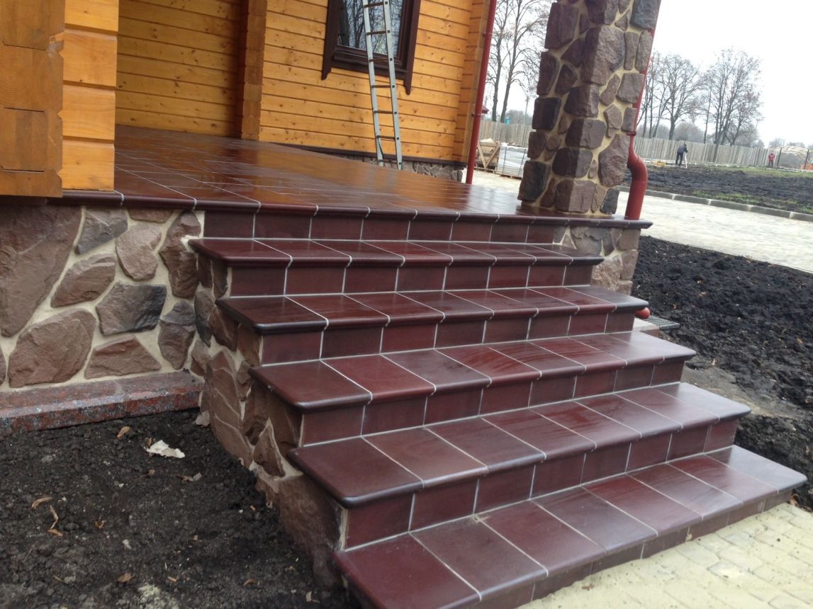 Клинкерная Плитка напольная противоскользящая Stroeher KERAPLATTE DURO 825 sherry 240*240*12 мм