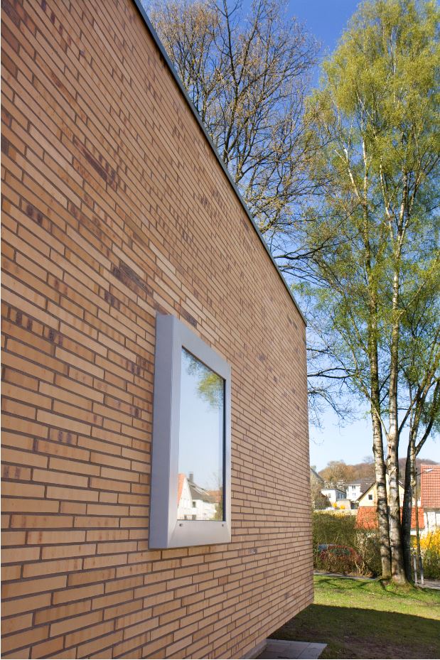 Кирпич облицовочный Клинкерный ригельный Langformat ABC 10061 St. Petersburg gelb Kohlebrand glatt DF 365*115*52 мм