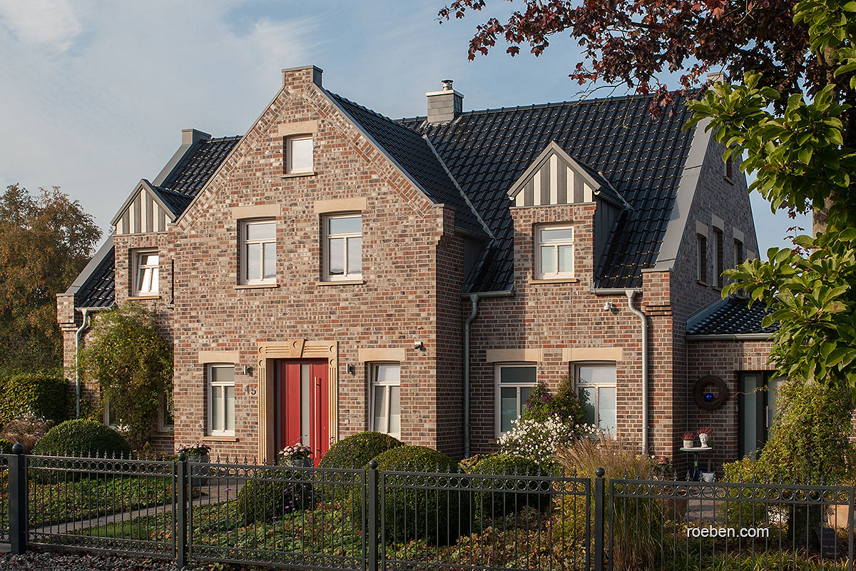 Керамическая черепица рядовая Roben BARI черный матовая глазурь