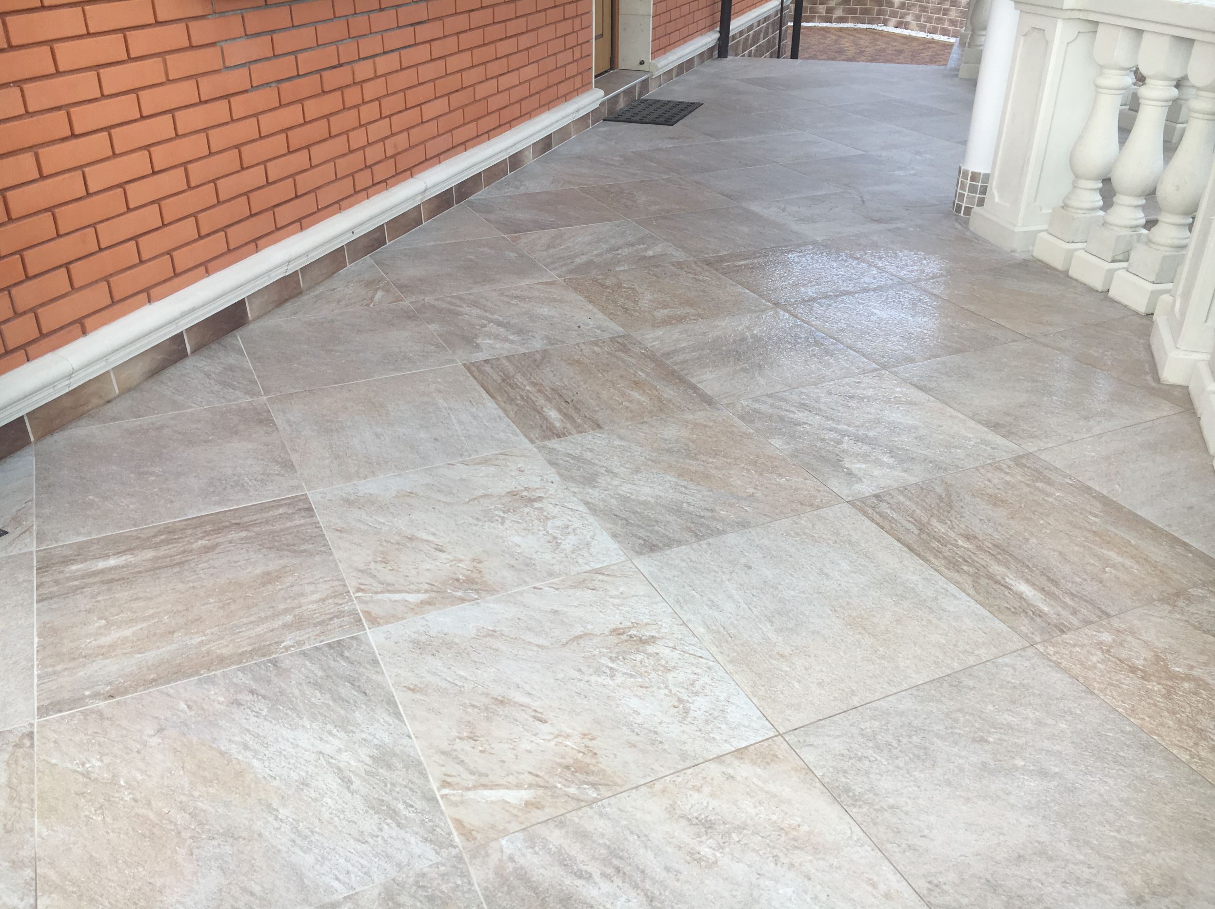 Тротуарная плитка Бежевая-золото. Landstone Gold LASTRA (Лэндстоун Голд ЛАСТРА ) 20mm  600х600х20мм