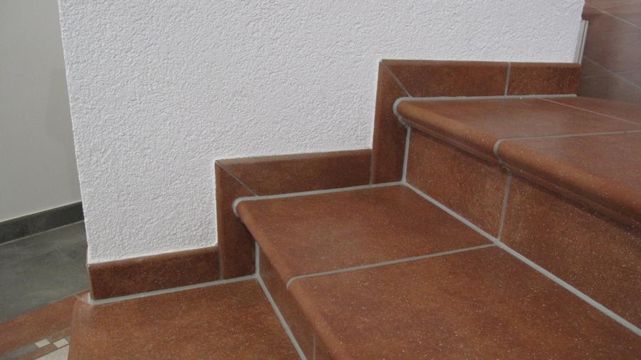 Клинкерная Плитка напольная противоскользящая Stroeher KERAPLATTE ROCCIA 841 rosso 444*294*10 мм