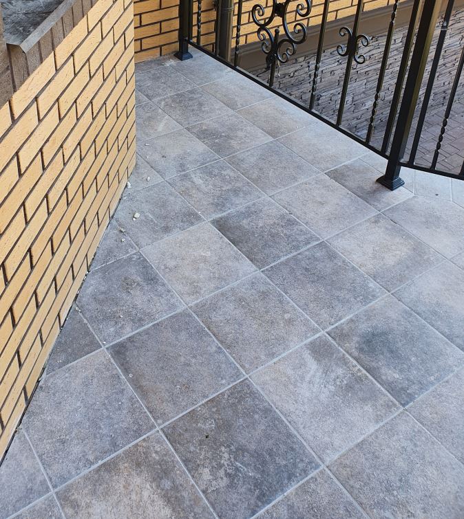 Клинкерная плитка Viano Grys 300x300x11 – для улицы, террасы, крыльца, лестницы, морозостойкая