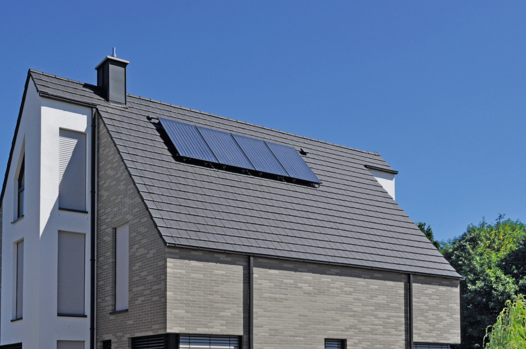 Керамическая рядовая черепица Roben Bergamo антрацитовый ангоб