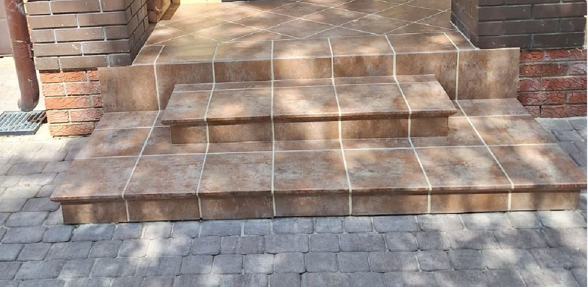 Клинкерная плитка Ilario Ochra 300x300x11 – для улицы, террасы, крыльца, лестницы, морозостойкая