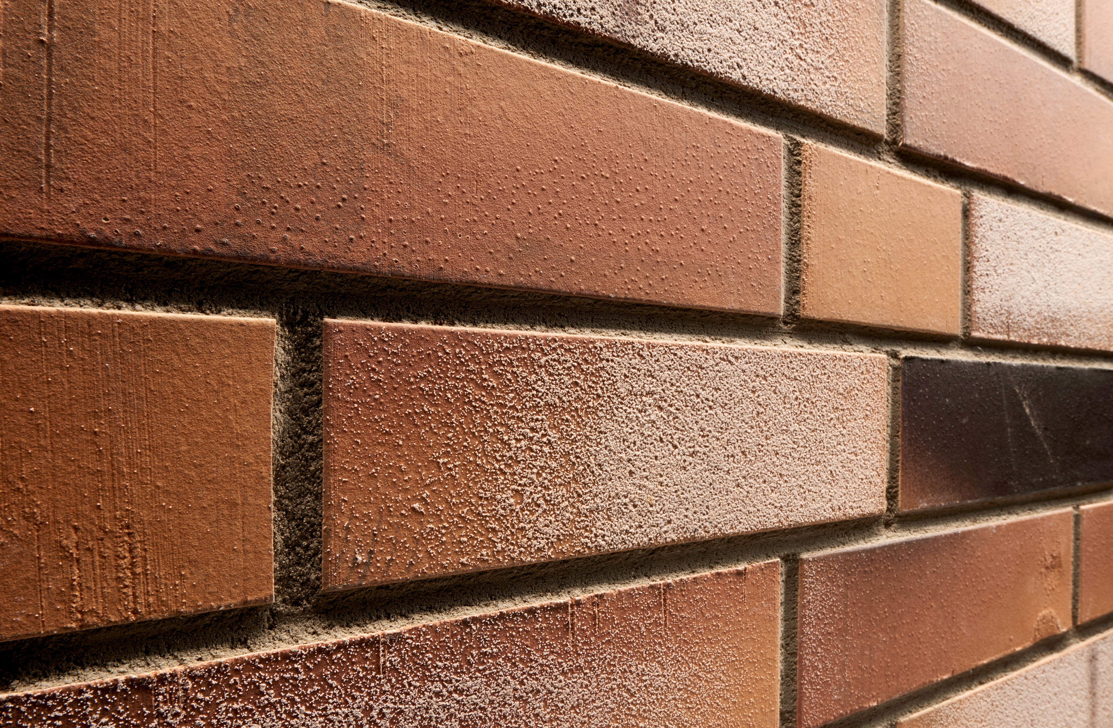 Клинкерная фасадная плитка облицовочная под кирпич Stroeher (Штроер) Kontur WS 492 orange-bunt рельефная, 240*71*12 мм