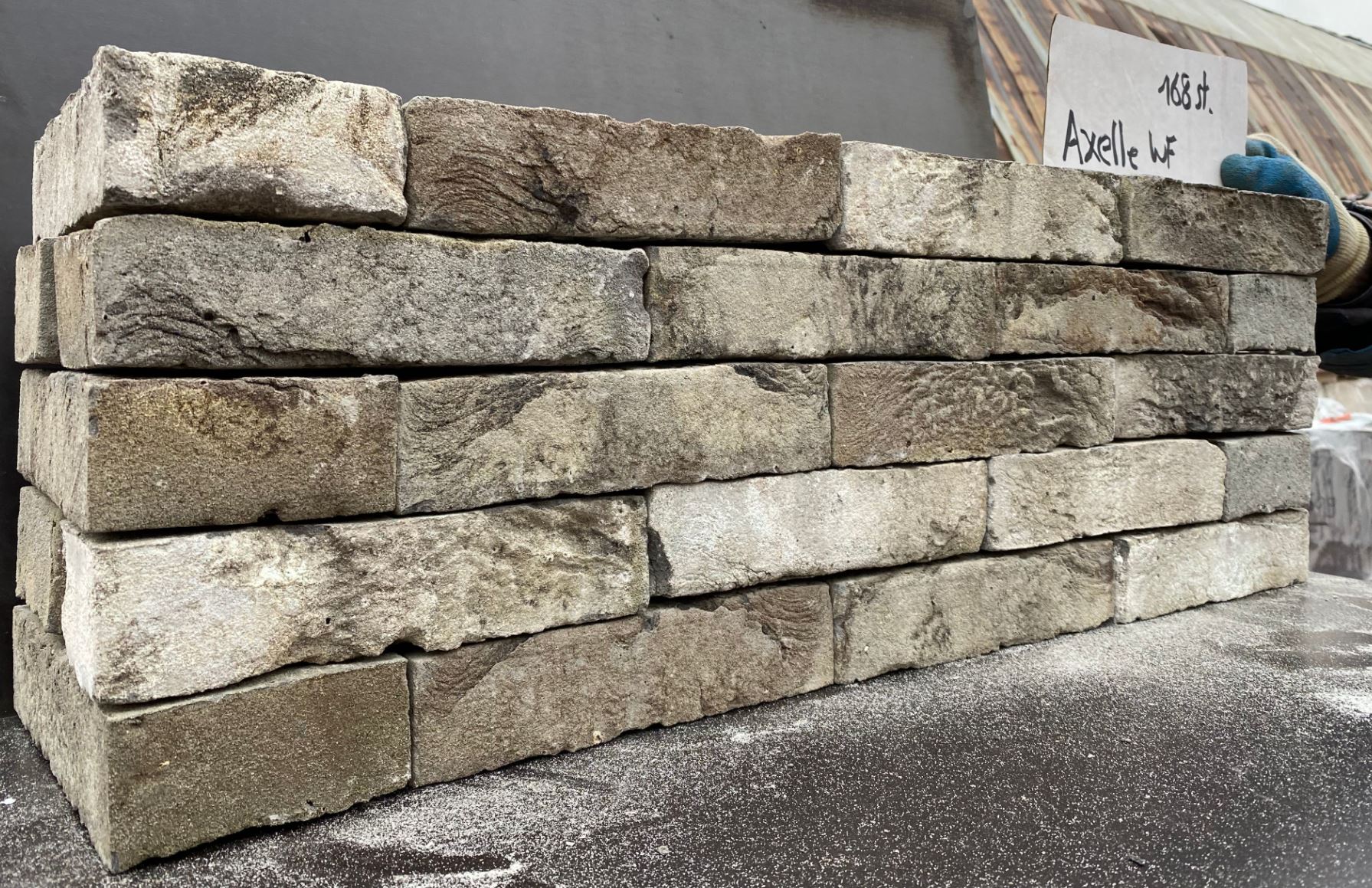 AXELLE (BARNSTEEN)  WF 209х101х50 мм, Кирпич ручной формовки Engels baksteen