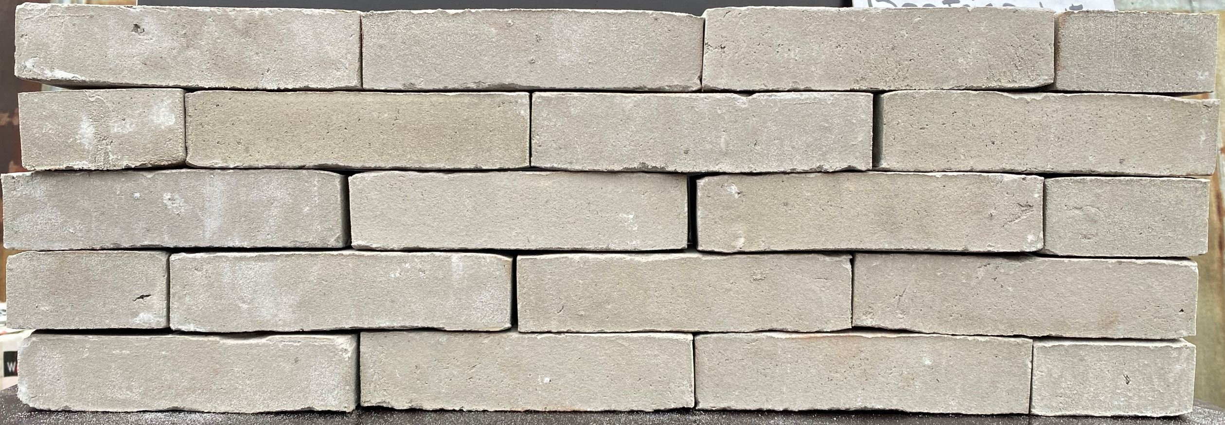 BEATRICE (POLAR)  DF 210х100х65 мм, Кирпич ручной формовки Engels baksteen