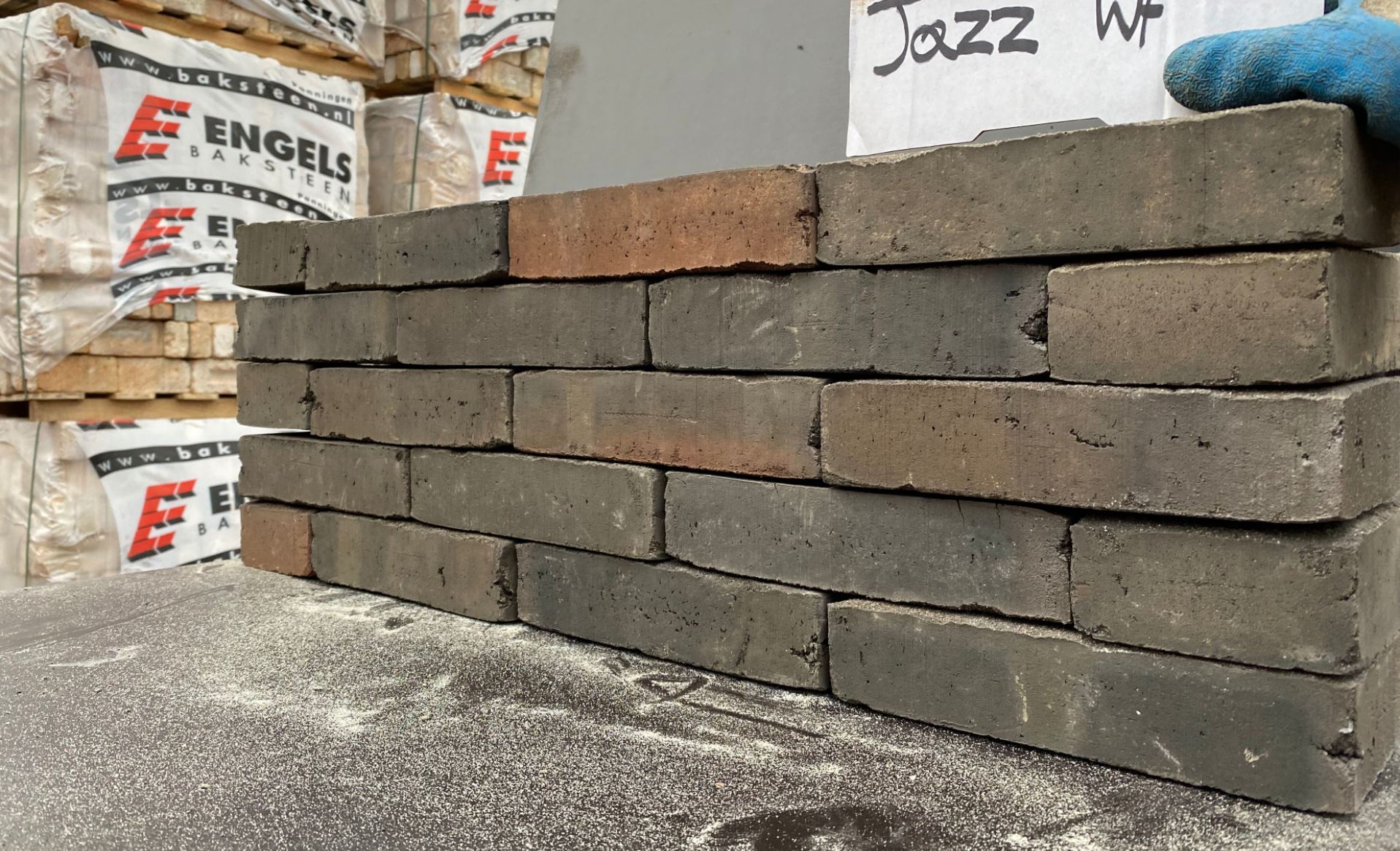 JAZZ (CHIARA) WF 214х101х51 мм, Кирпич ручной формовки Engels baksteen