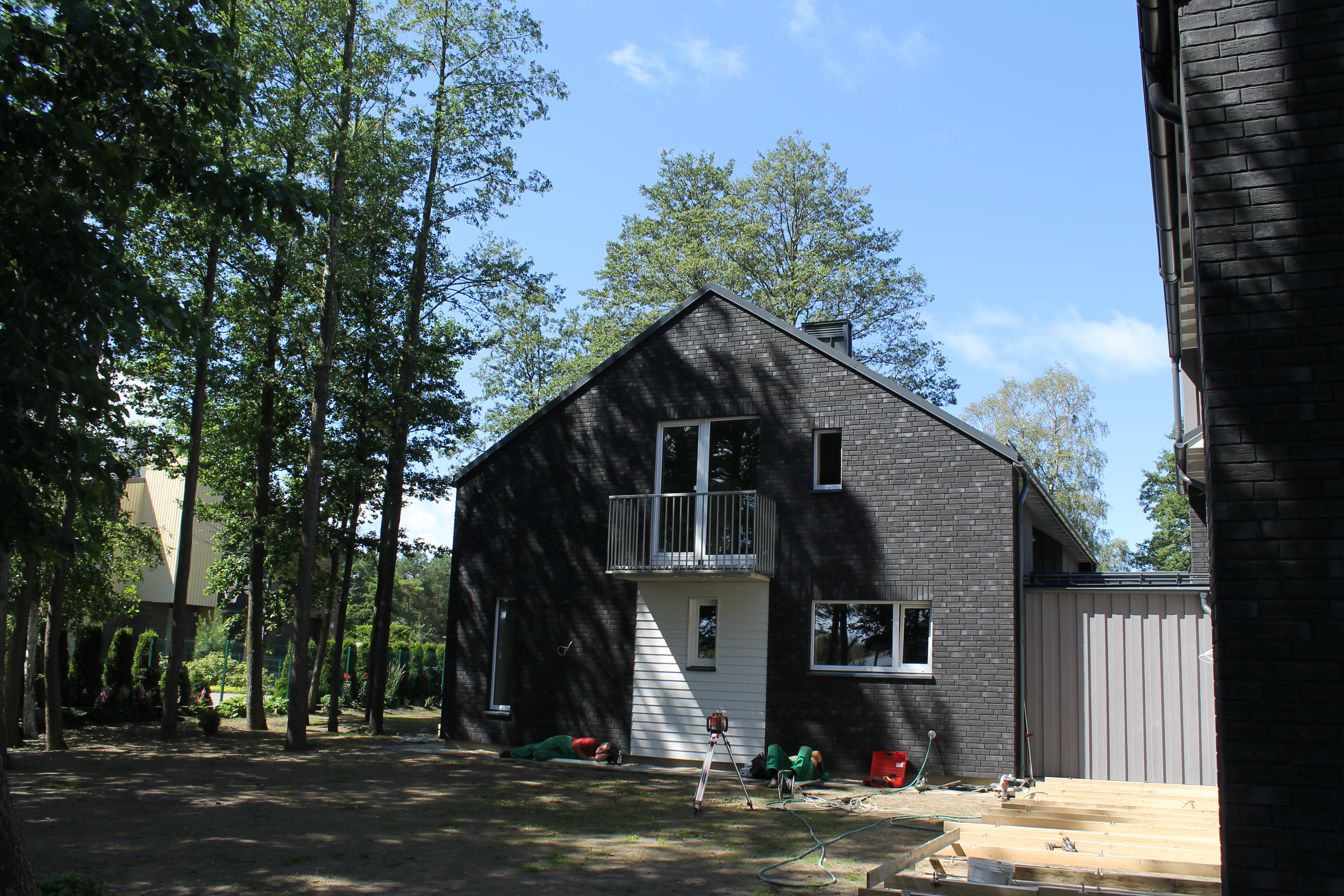 Клинкерная фасадная плитка облицовочная под кирпич Stroeher (Штроер) Steinlinge 376 platinschwarz рельефная NF14, 240*71*14 мм