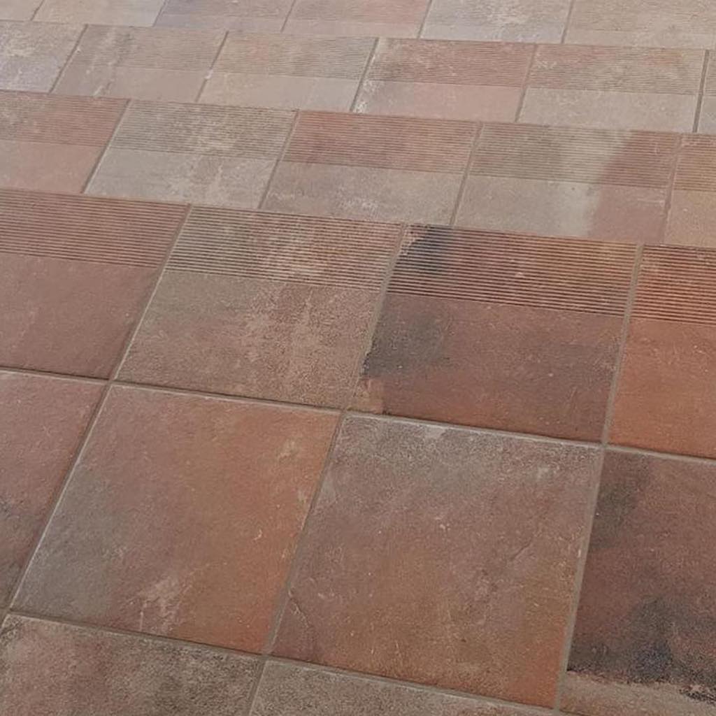 Клинкерная плитка Scandiano Rosso 300x300x11 – для улицы, террасы, крыльца, лестницы, морозостойкая