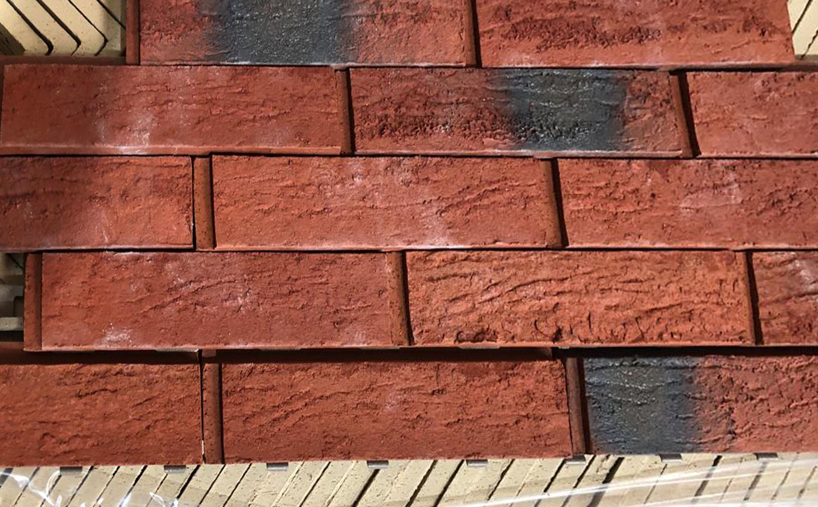 Красная с углем, Клинкерная Плитка для Вентилируемых фасадов без расшивки шва 283*85/100*22 мм