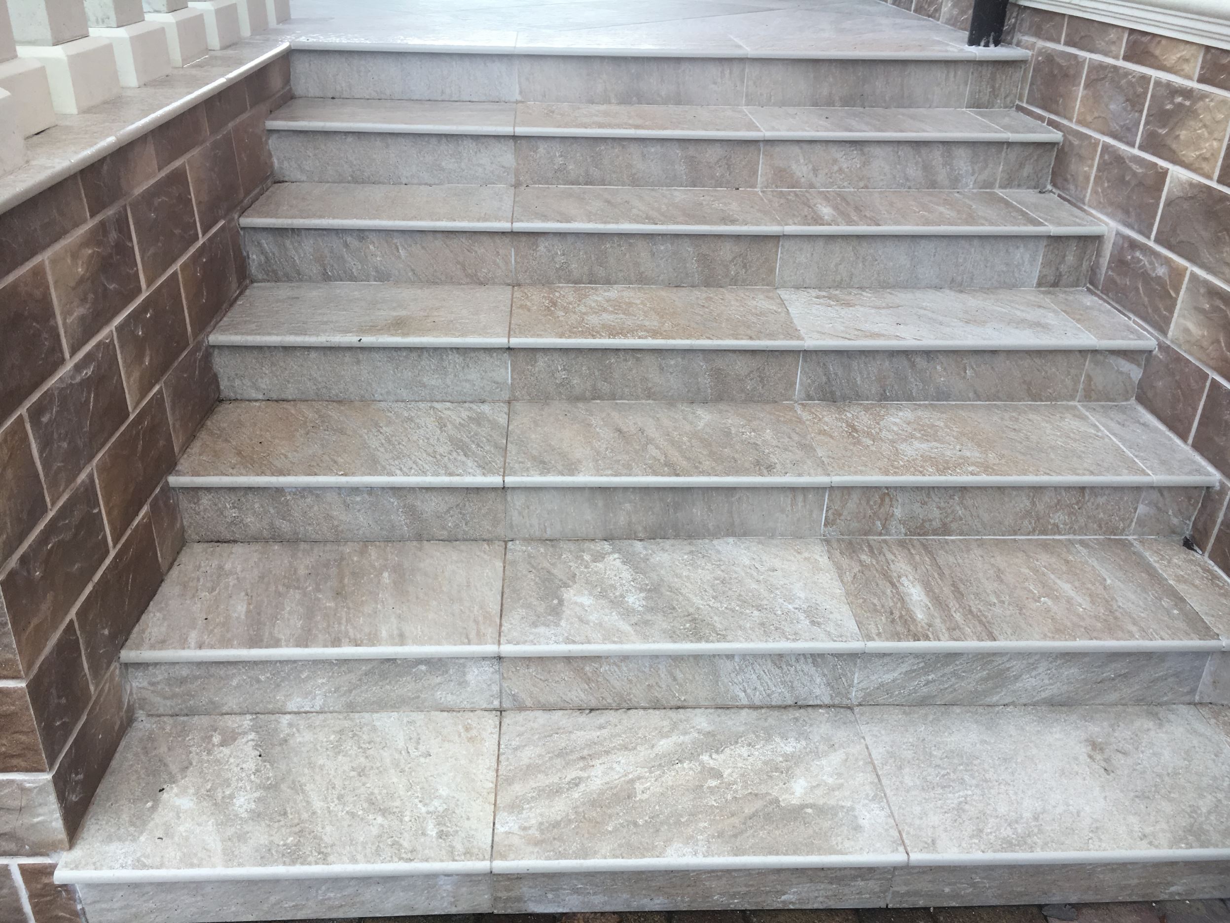 Тротуарная плитка Бежевая-золото. Landstone Gold LASTRA (Лэндстоун Голд ЛАСТРА ) 20mm  600х600х20мм