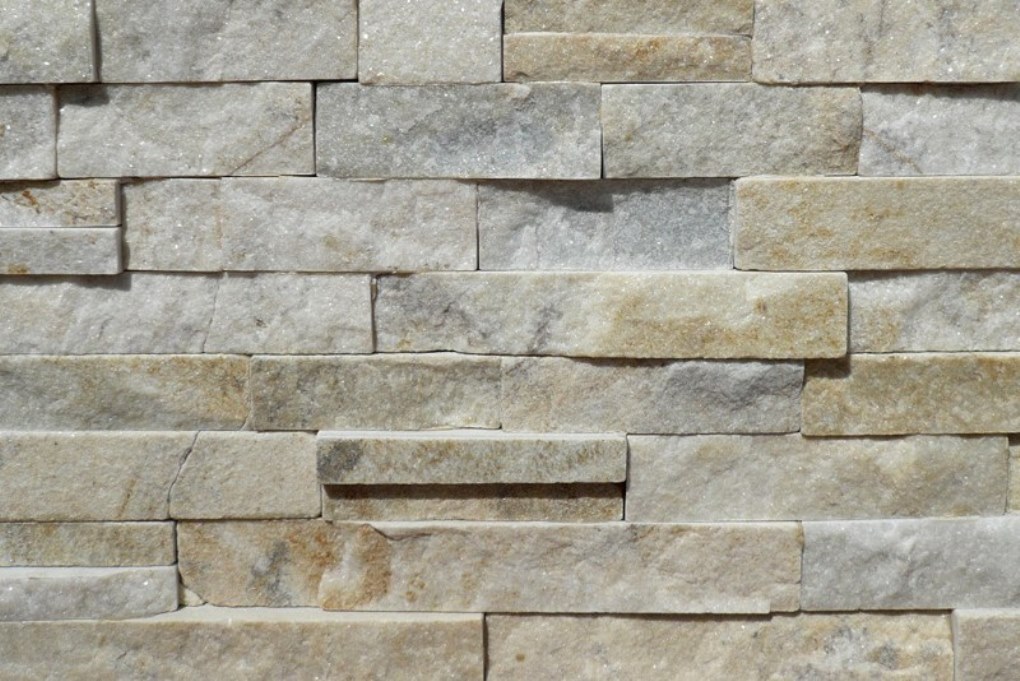 Фасадный облицовочный натуральный камень EcoStone Cream Quartzite 40F