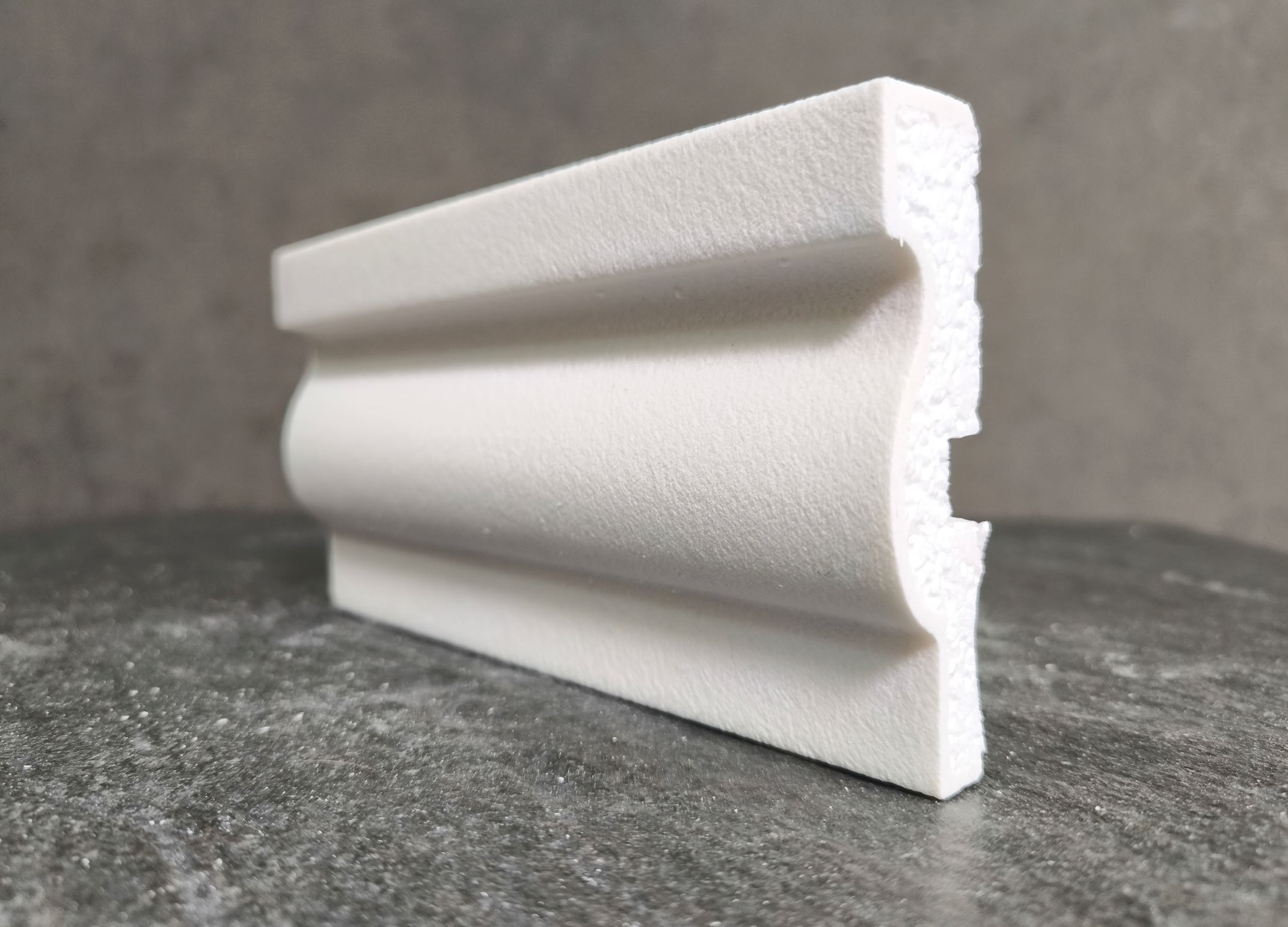 Молдинг для фасада - лепнина, декор из пенополистирола МВ-100/1 (МС-107) 100*25*2000 мм