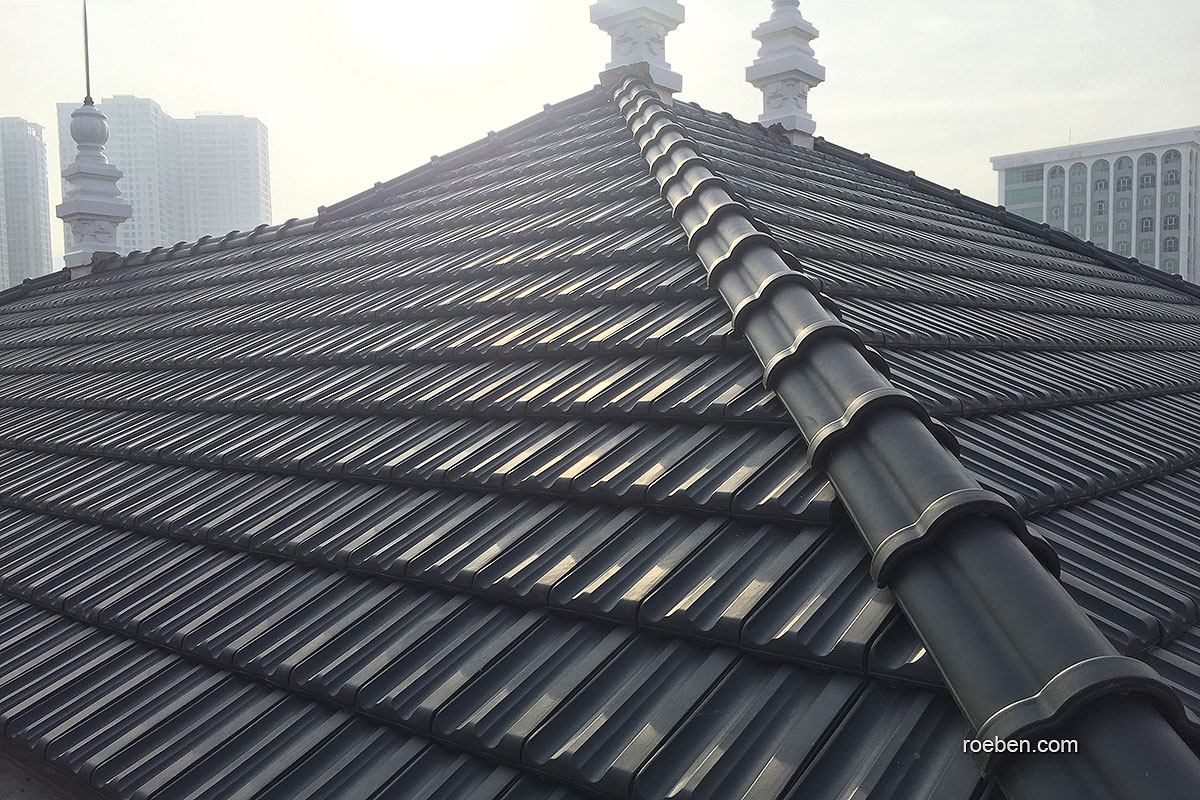 Керамическая черепица рядовая Roben Elsass антрацит ангоб