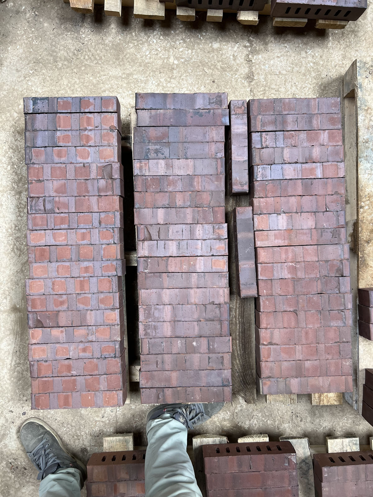 №12 Клинкерный кирпич облицовочный Laterem Antique  290х85х50 мм, бордовый