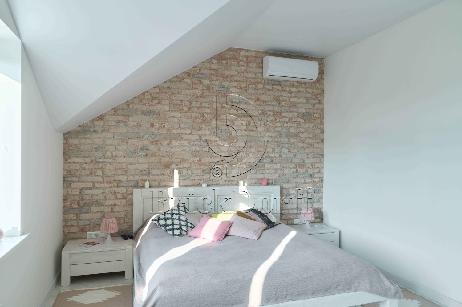 1 Скандинавский кирпич 250-260*60-70*15 мм, декоративный камень для фасада и интерьера Petra