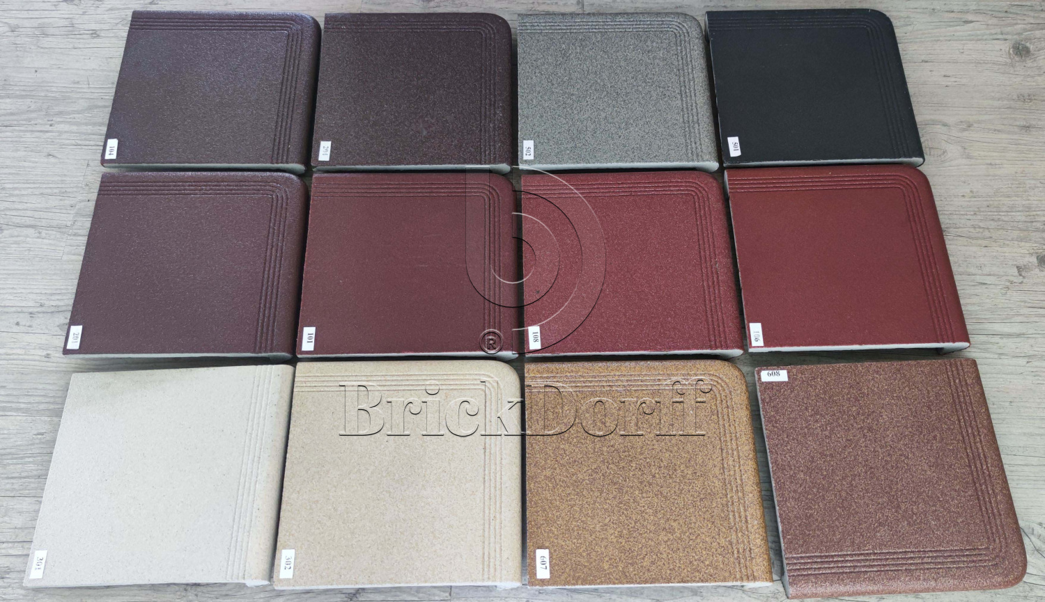 608 Ступень Флорентинер фронтальная противоскользящая с насечками, песочный терракот 330*310*17 мм