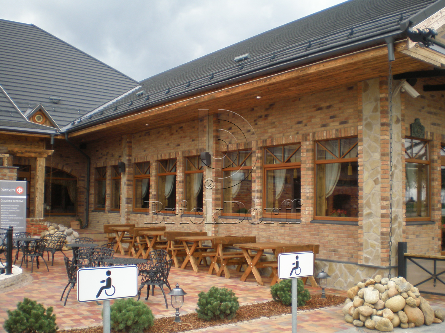 Клинкерная фасадная плитка облицовочная под кирпич Stroeher (Штроер) Zeitlos 357 backstein рельефная, 400*35*14 мм