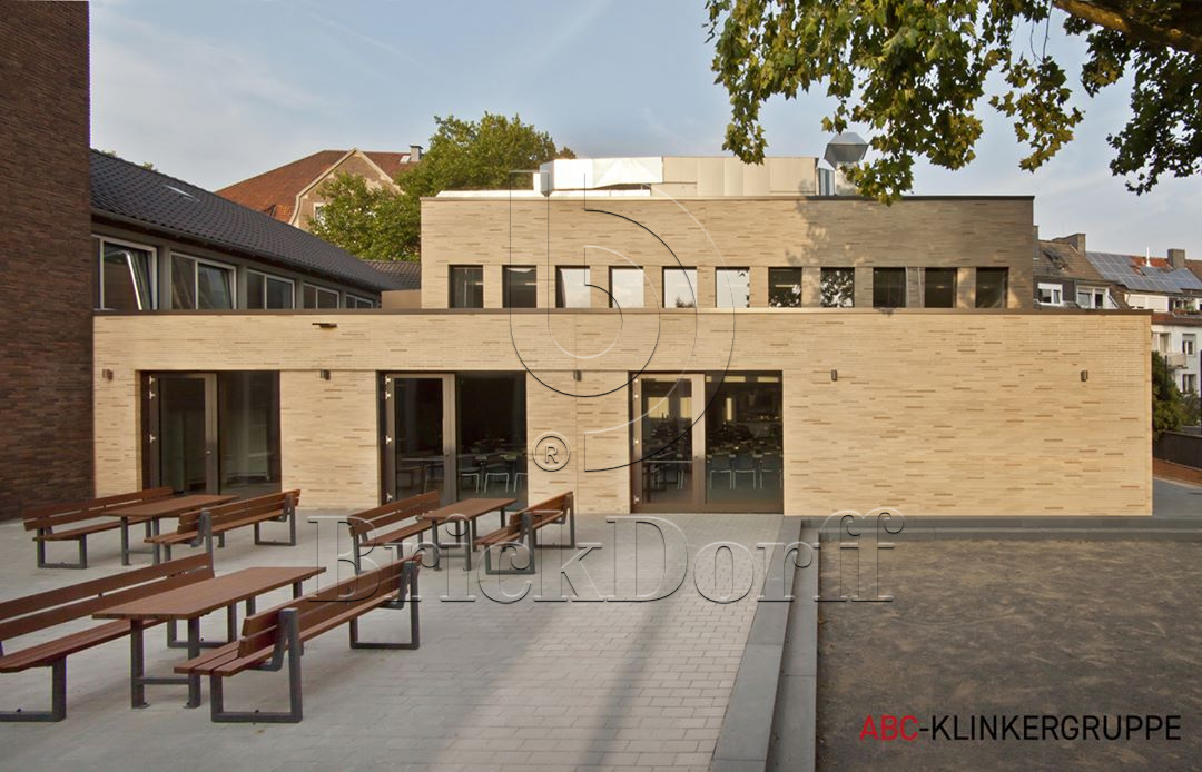 Немецкий КЛИНКЕРНЫЙ кирпич, ручная формовка Бежевый. ABC Aquaterra Colima beigegrau 240*52*90 мм