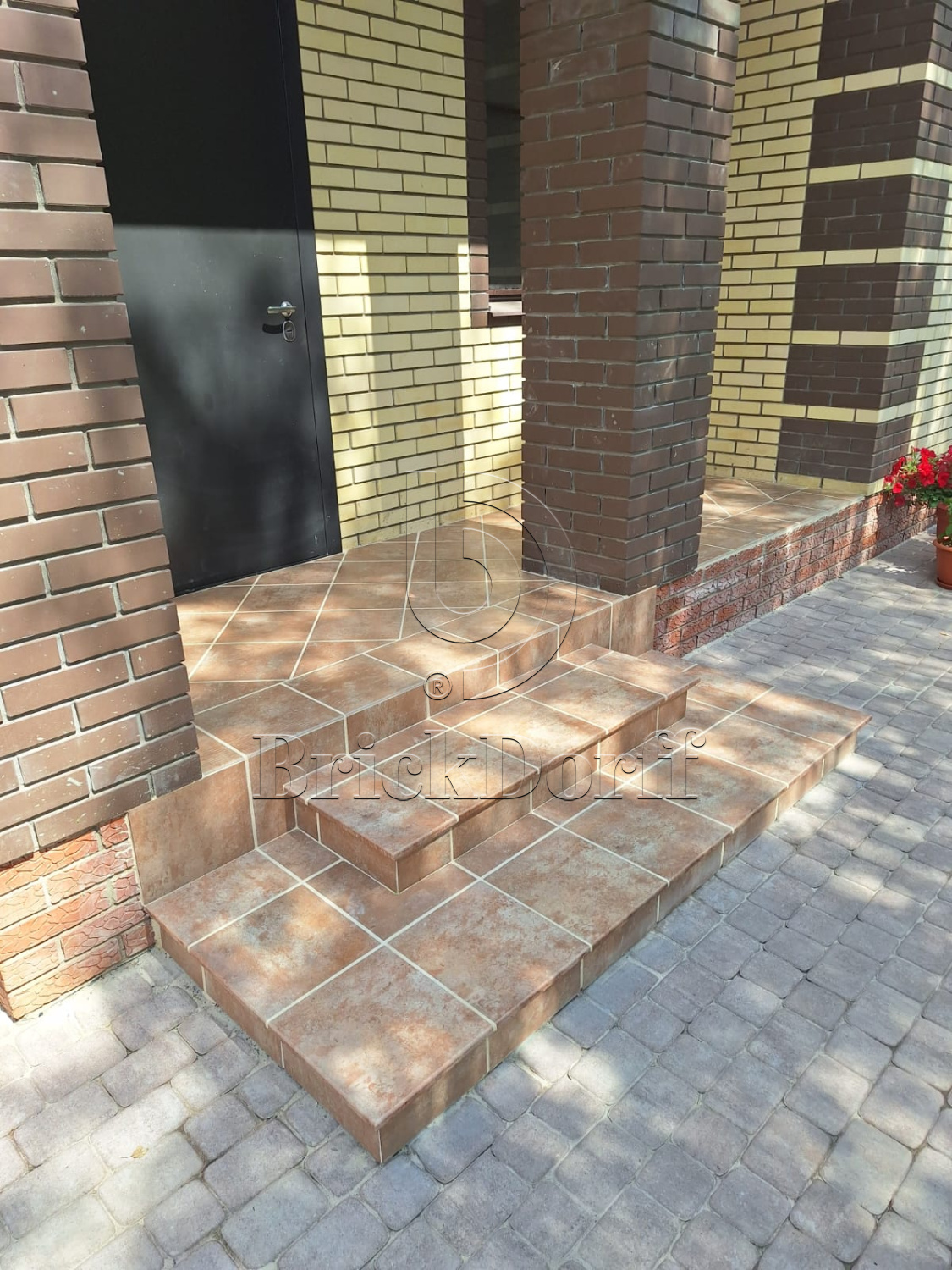 Клинкерная ступень флорентинер Ilario Ochra противоскользящая с капиносом, охровый 330x300x11 мм