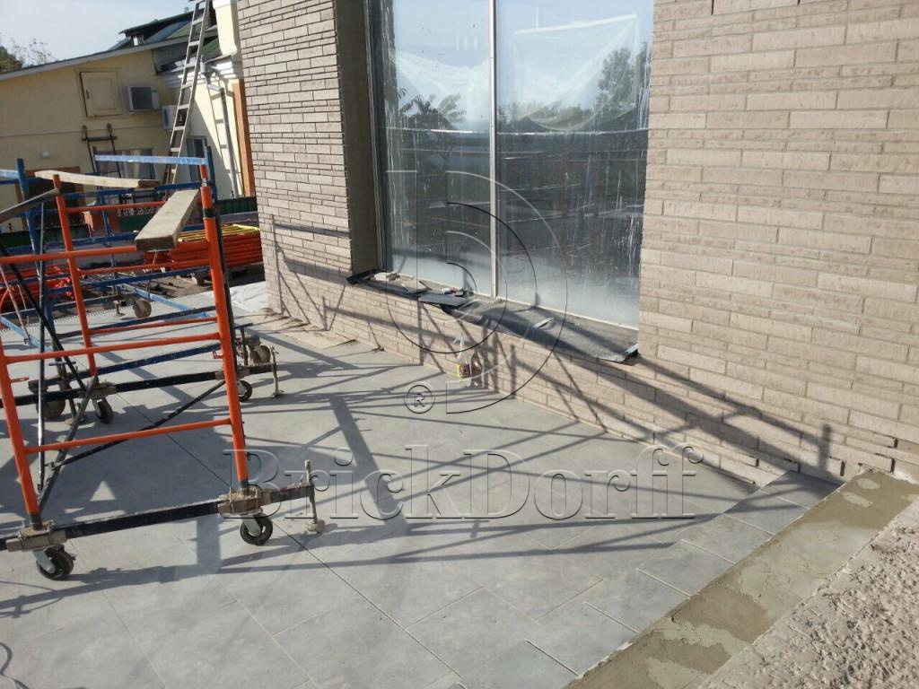 Клинкерная фасадная плитка облицовочная под кирпич Stroeher (Штроер) Zeitlos 237 austerrauch рельефная, 400*71*14 мм