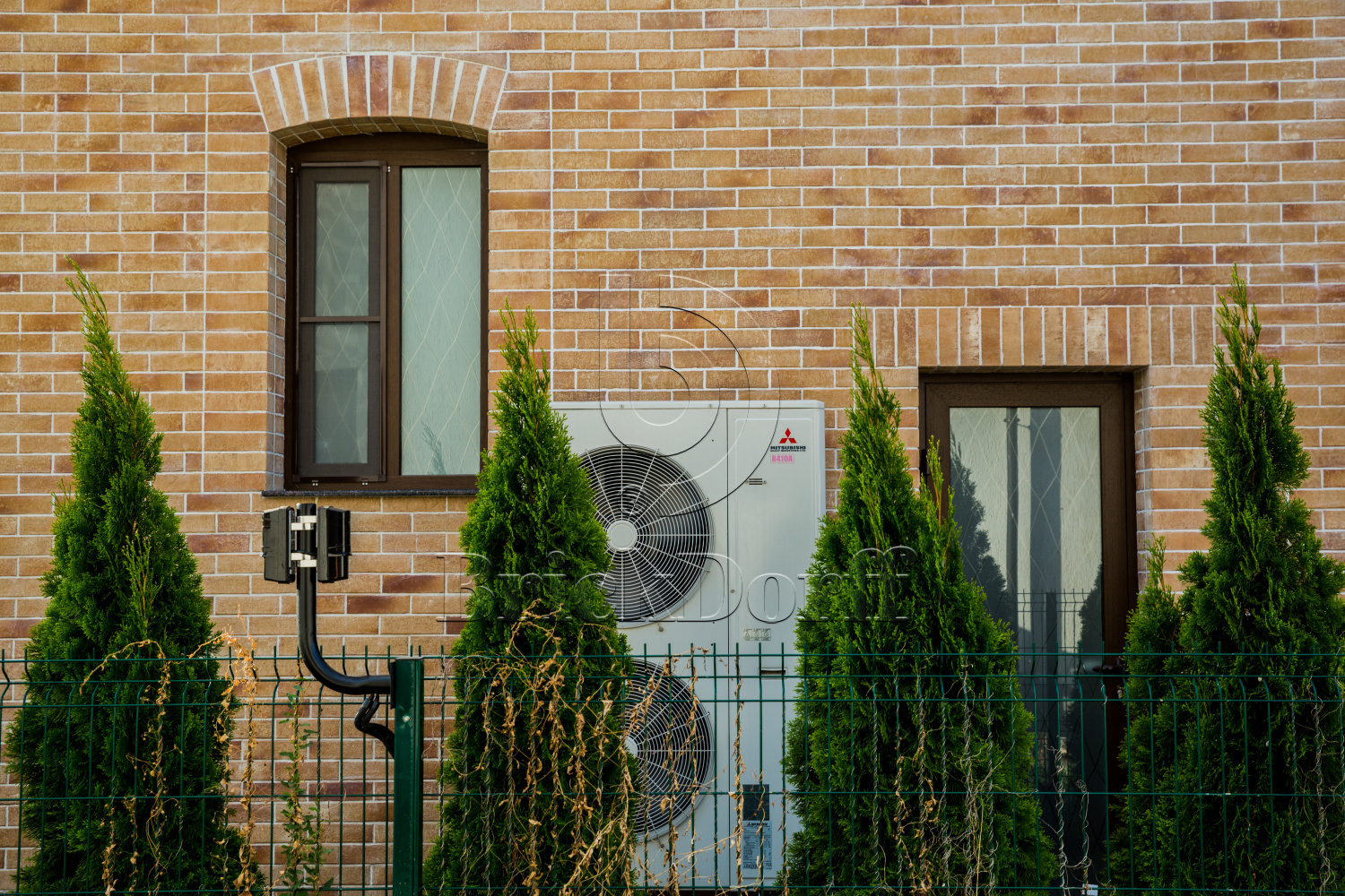 Клинкерная фасадная плитка облицовочная под кирпич Stroeher (Штроер) Zeitlos 352 kupferschmels рельефная NF14, 240*71*14 мм