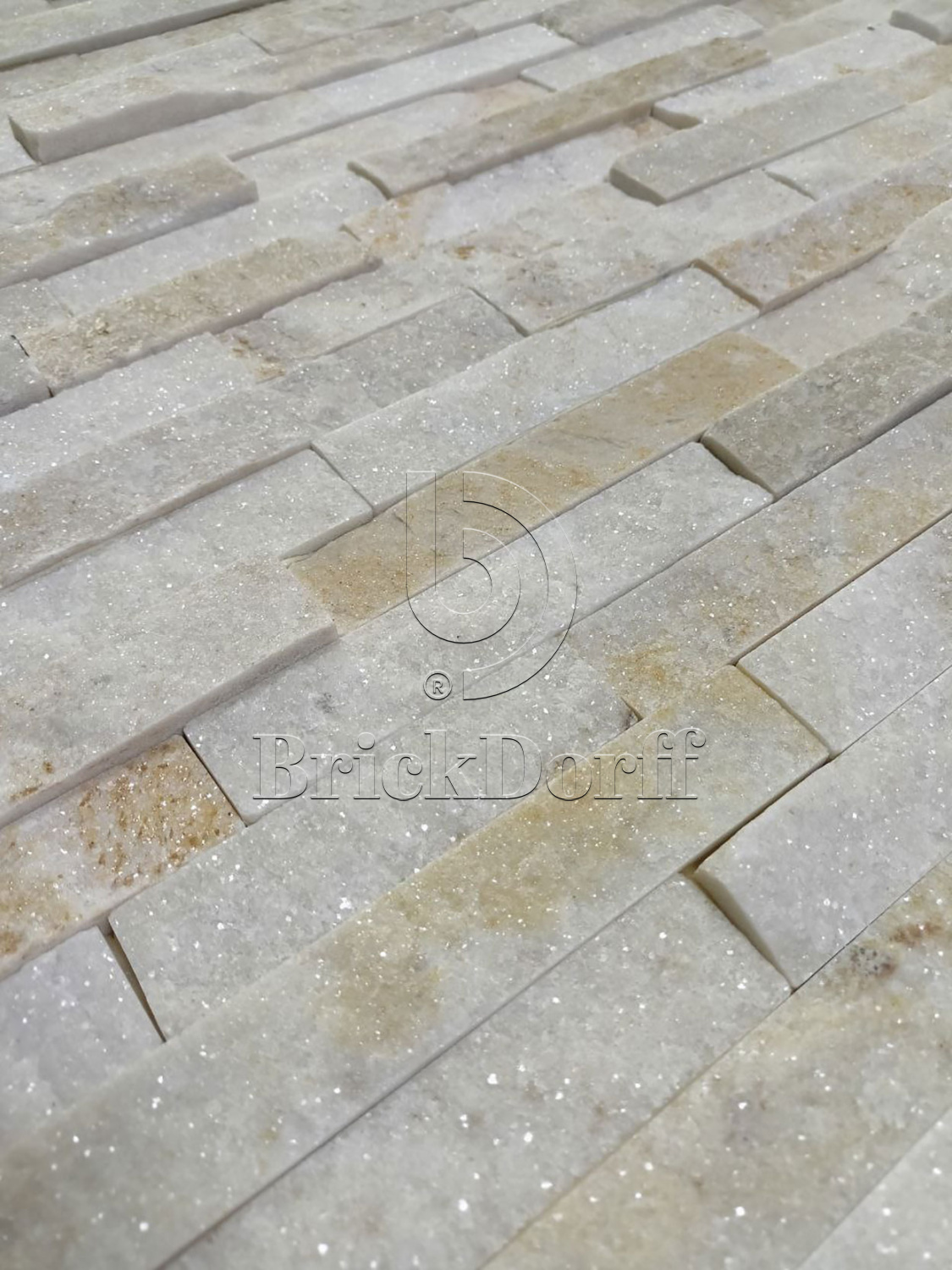 Кварцит Бежевый 600*150*10-20 мм, натуральный камень для интерьера и фасада BD