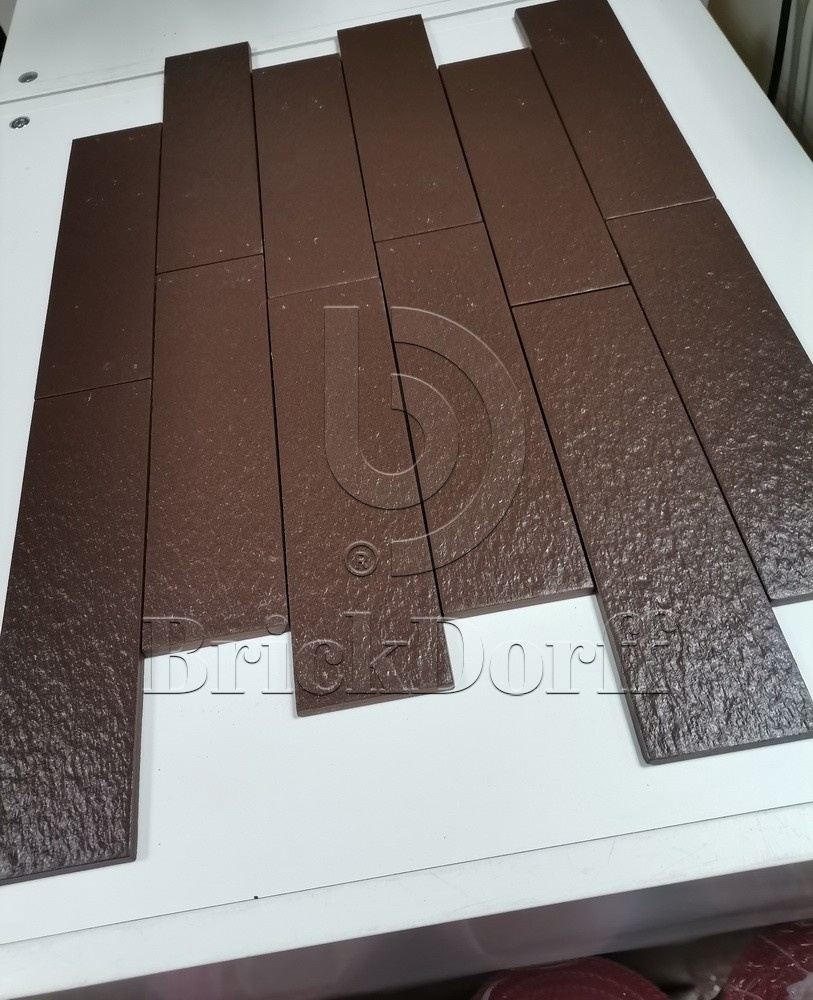 Амстердам-4 рельефная, коричневая клинкерная фасадная плитка под кирпич 245*65*7 мм, керамин