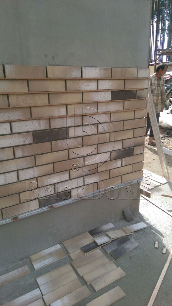 Клинкерная фасадная плитка облицовочная под кирпич Stroeher (Штроер) Kontur WS 491 erdgrau рельефная, 240*71*12 мм