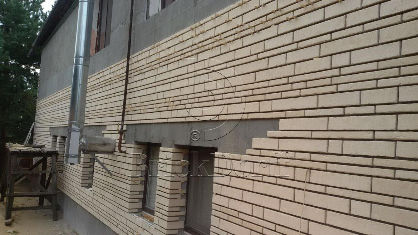 Клинкерная фасадная плитка облицовочная под кирпич Stroeher (Штроер) Zeitlos 351 kalkbrand рельефная, 400*35*14 мм