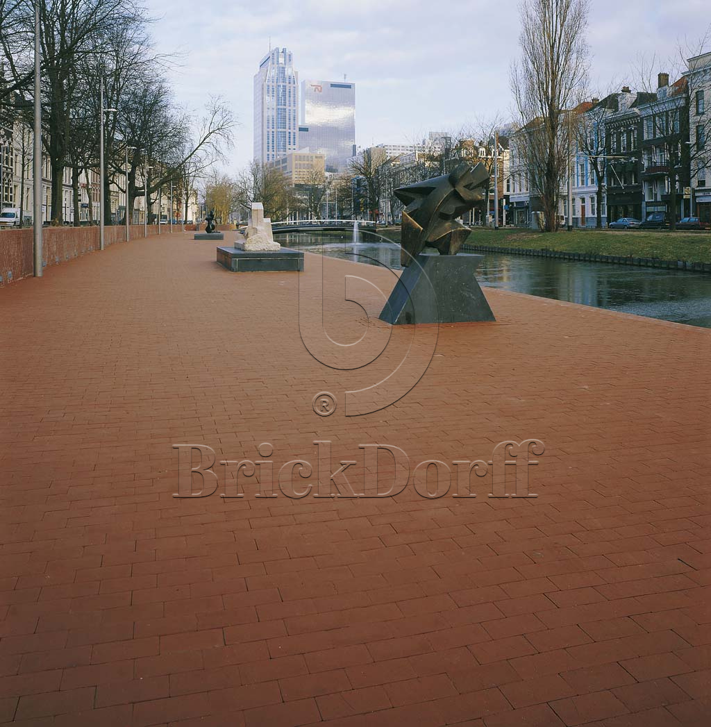 Тротуарная плитка / брусчатка Клинкерная красная LHL klinker  KAHARI 200*100*52 мм