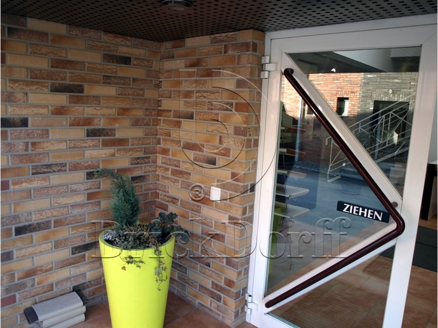 Клинкерная фасадная плитка облицовочная под кирпич Stroeher (Штроер) Zeitlos 352 kupferschmels рельефная NF14, 240*71*14 мм